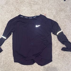 Nike running shirt maroon